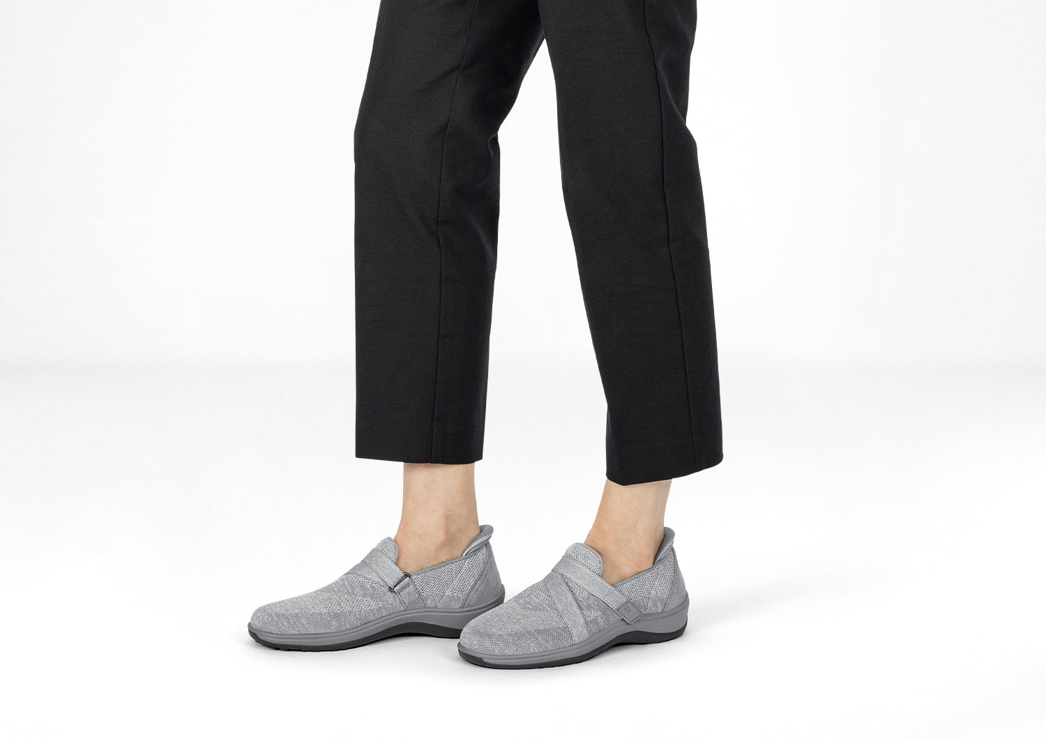 Amalya - Gray - Image 13