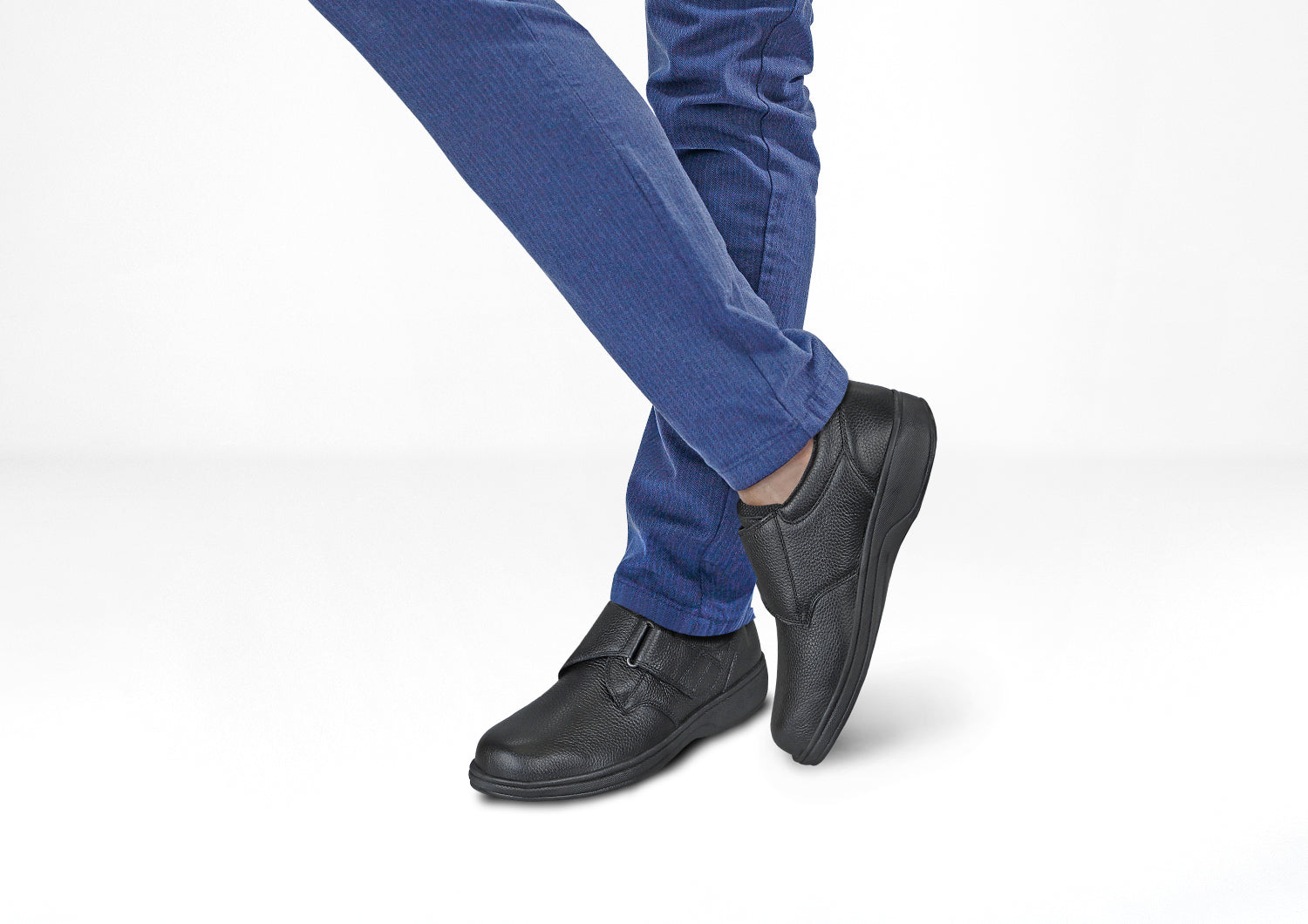Broadway - Black - Image 2