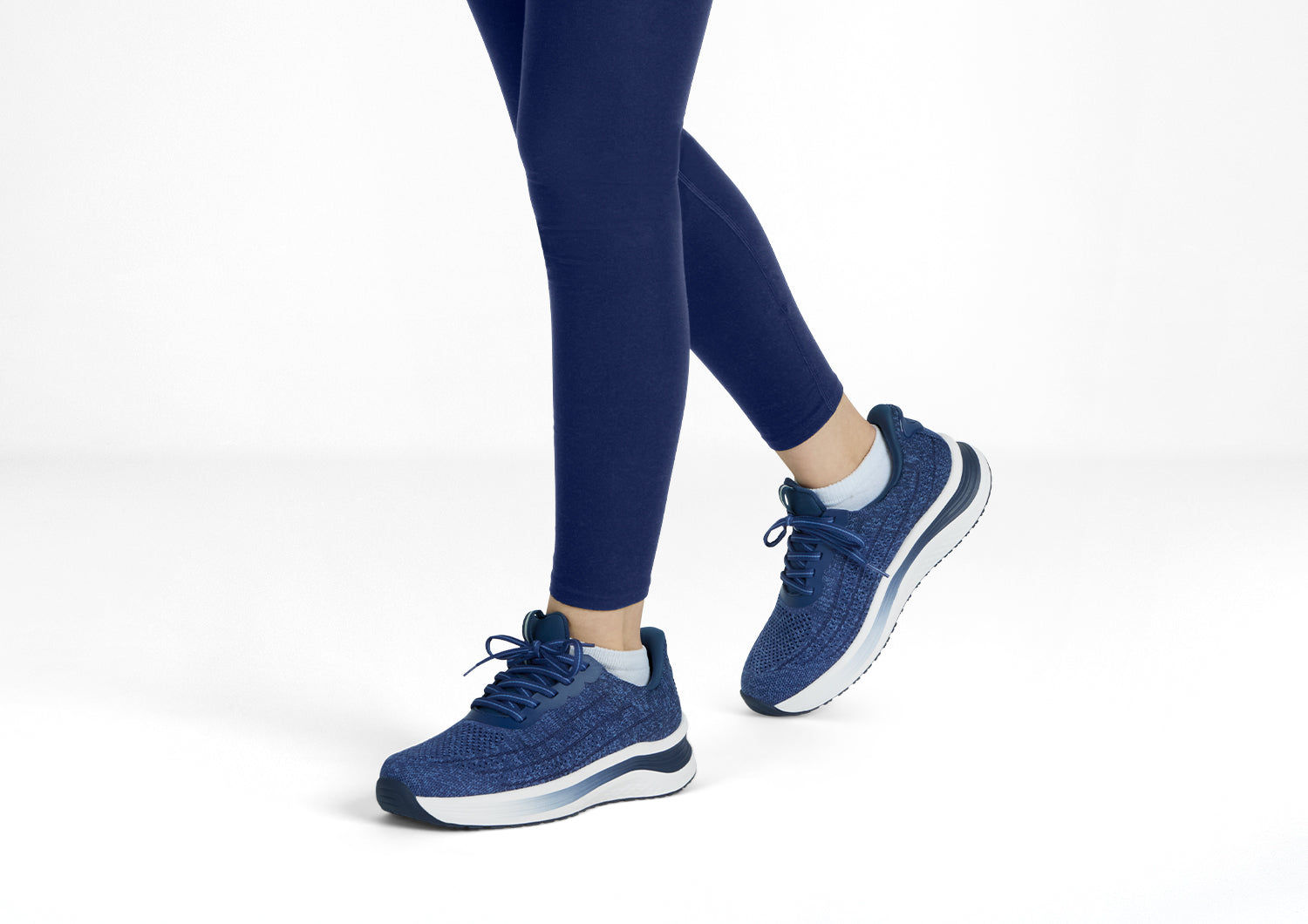 Nira Hands-Free - Indigo - Image 15